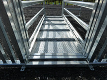 Load image into Gallery viewer, Cadet Cattle Crush