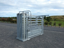 Load image into Gallery viewer, Master Cattle Crush