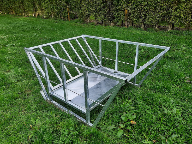 Beast Bale Feeder