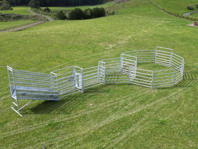 HY-20 Hobby Cattle Yard Package