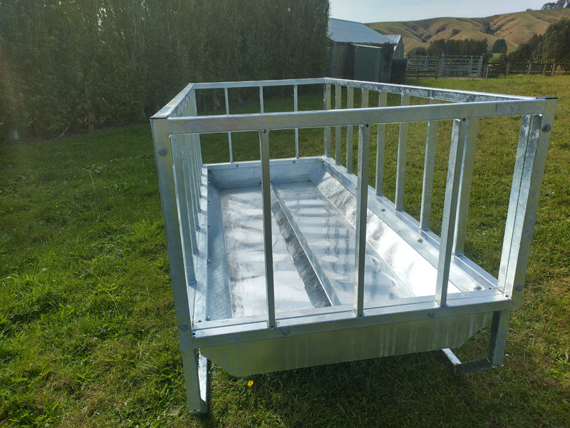 Mega Bale Feeder