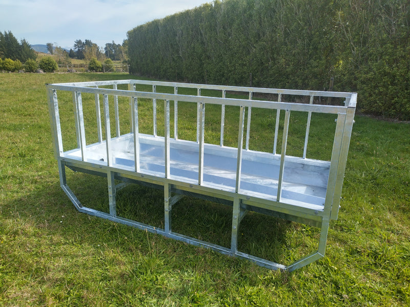 Mega Bale Feeder