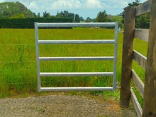 Load image into Gallery viewer, Cattle Yard Gate 1400mm 5 Rail