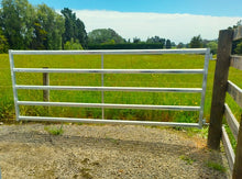 Load image into Gallery viewer, Cattle Yard Gate 3100mm 5 Rail
