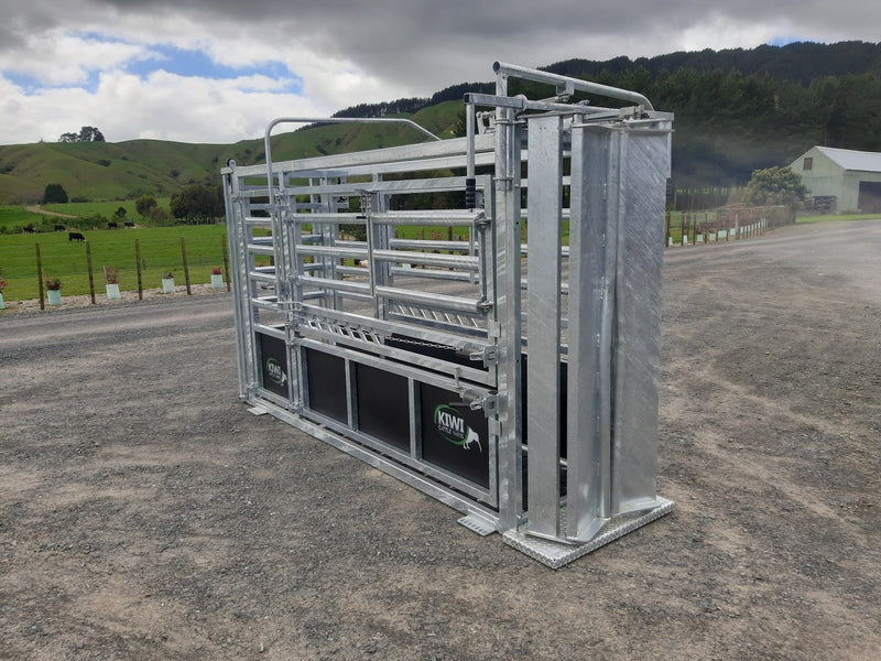 Master Cattle Crush