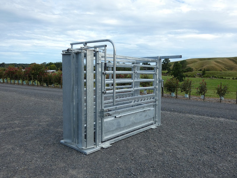 Master Cattle Crush