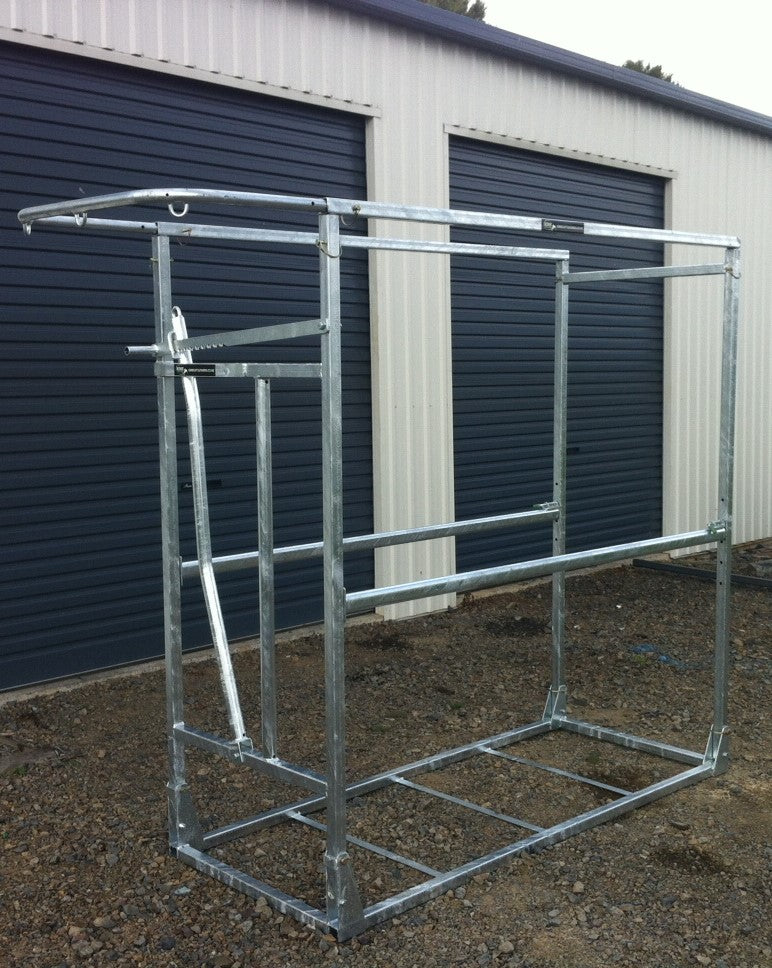Grooming Chute